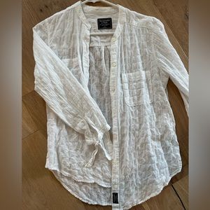 Abercrombie & Fitch white linen blouse